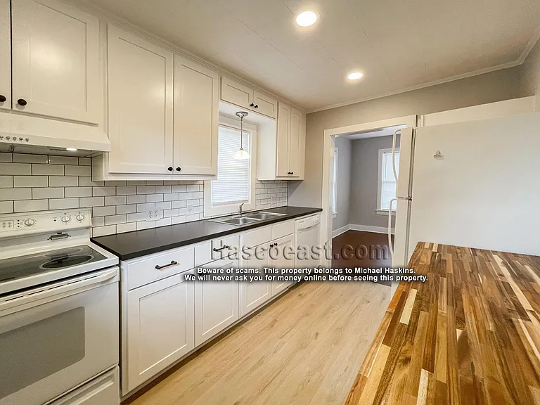 1/2 E Lamar St — Photo 5