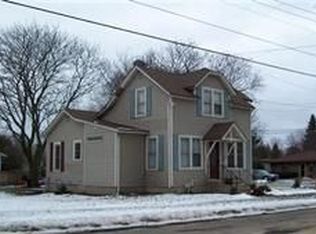220 W 4th St, Byron, IL 61010
