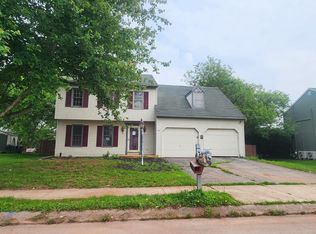 2761 Olde Field Dr, York, PA 17408