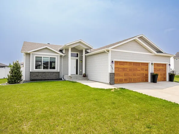 4701 11th St W, West Fargo, ND 58078