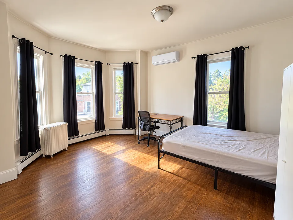 4A Sherman St #1