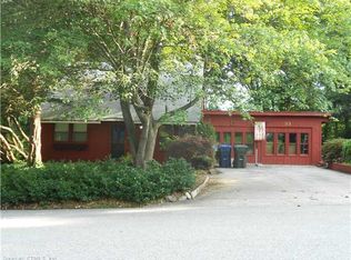 33 Pennywood Ln, Willimantic, CT 06226