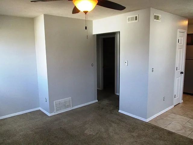 1000 Charlotte Dr — Photo 5