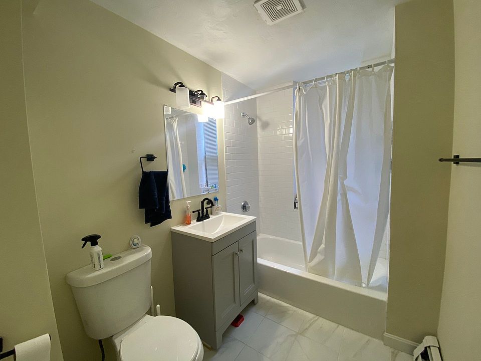 1st image of 820-824 Huntington Ave #4