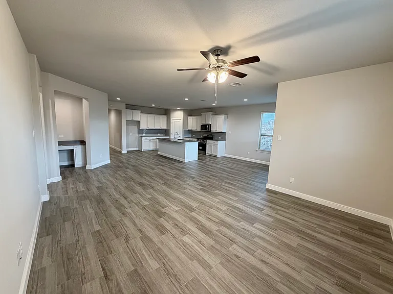 2340 Goodnight Ranch Dr — Photo 8
