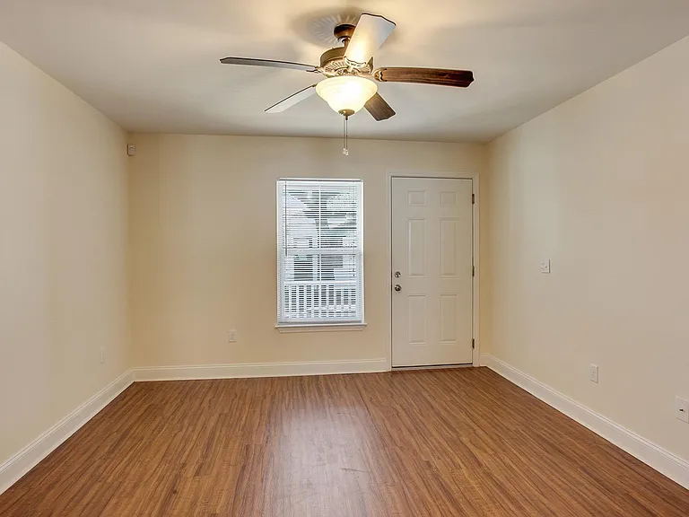 2804 Jackson Ave — Photo 17