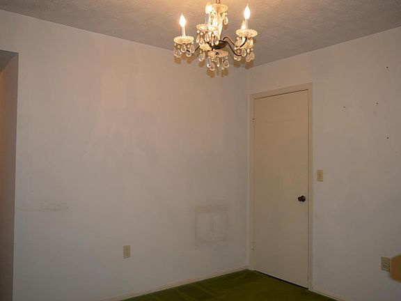 3rd image of 5201 Atlantic Blvd Unit 221