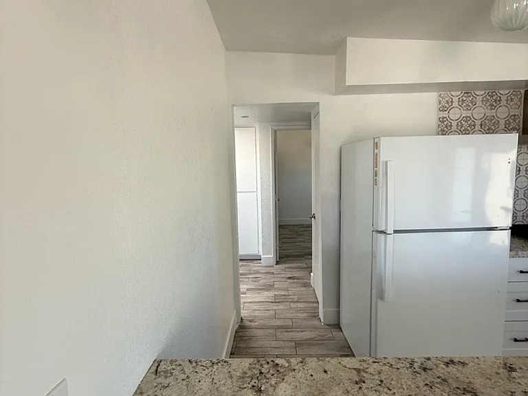 6558 Tamarisk Ave — Photo 12