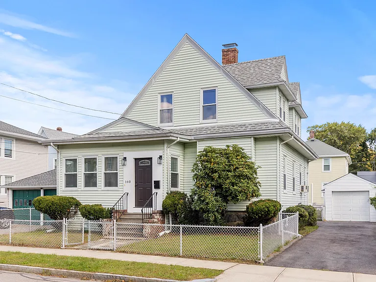 160 Marlboro St — Photo 1