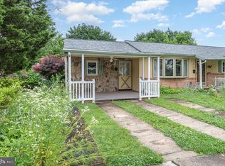 318 Virginia Rd, Mechanicsburg, PA 17050