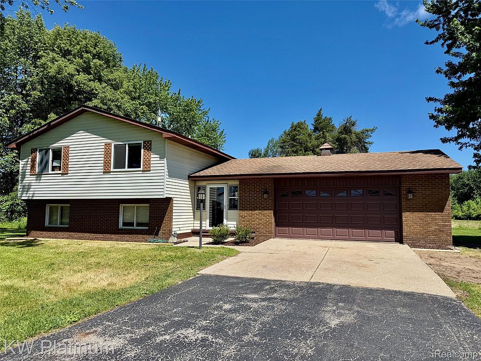 1st image of 4059 Galbraith Line Rd