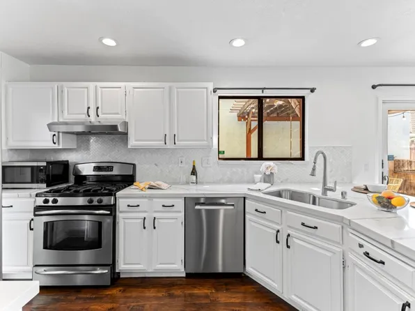 1165 Lerma Ln, Gilroy, CA 95020