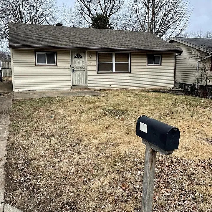 23 Connolly Dr