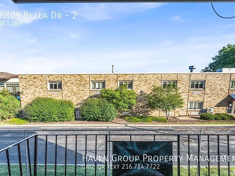 18809 Bella Dr #2 — Photo 17