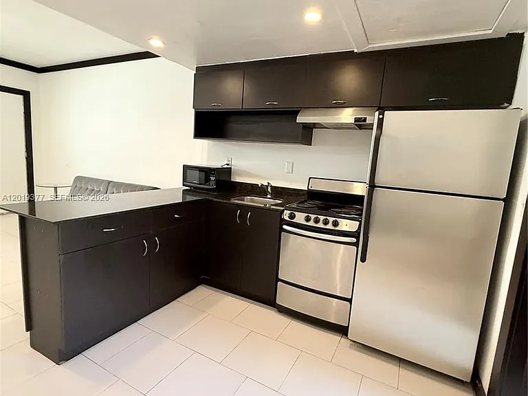 1545 Drexel Ave #422 — Photo 4