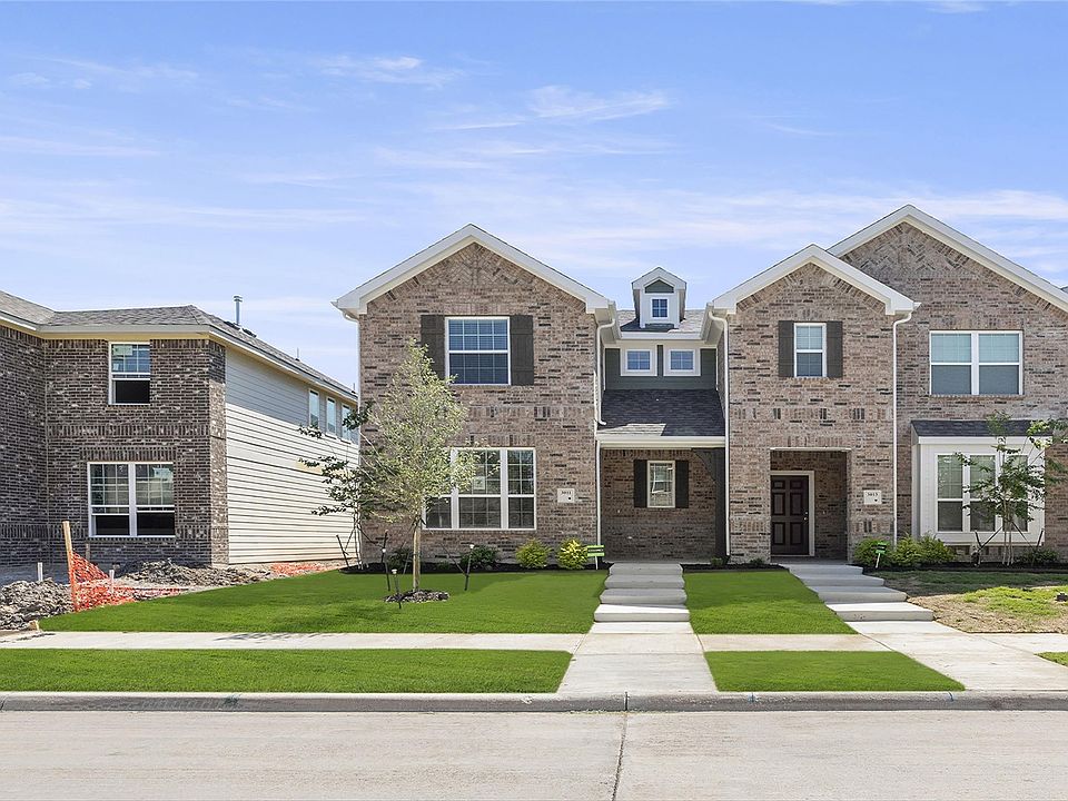 1st image of 3011 Willow Wood Ct Building 10