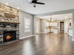 323 Bluebriar Trce, Clarksville, TN
