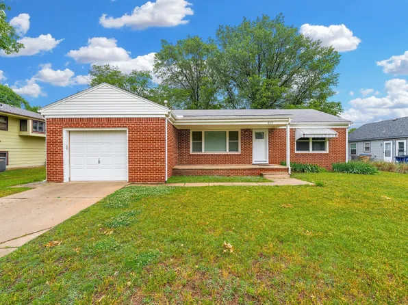 610 N Sedgwick St, Garden Plain, KS 67050