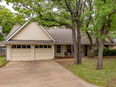18 Greenbriar St, Mineral Wells, TX, 76067