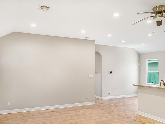 2nd image of 7911 Observatory St