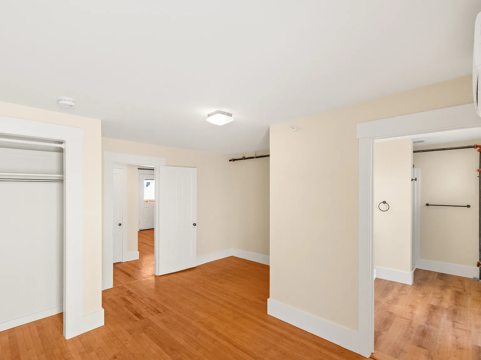 1 bed, 675 sqft, $1,800 — Photo 4