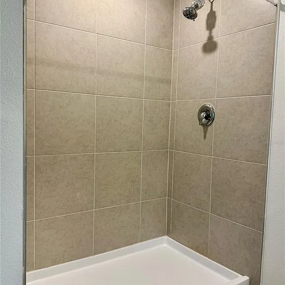 1139 Belle Isle Ln — Photo 17