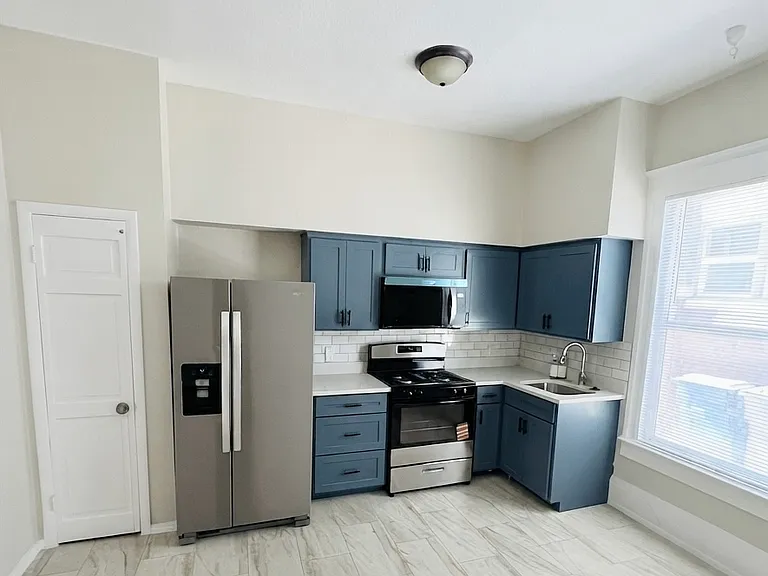 215 W Nevada Ave #A — Photo 5