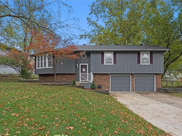 104 SE Moreland School Rd, Blue Springs, MO 64014