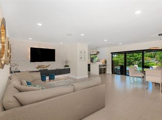 9865 SW 16th St, Miami, FL 33165