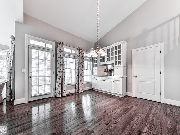 4th image of 4297 Highborne Dr NE