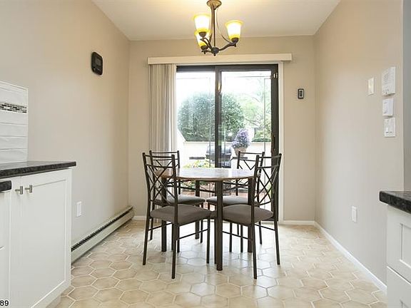 4th image of 42 Musano Ct