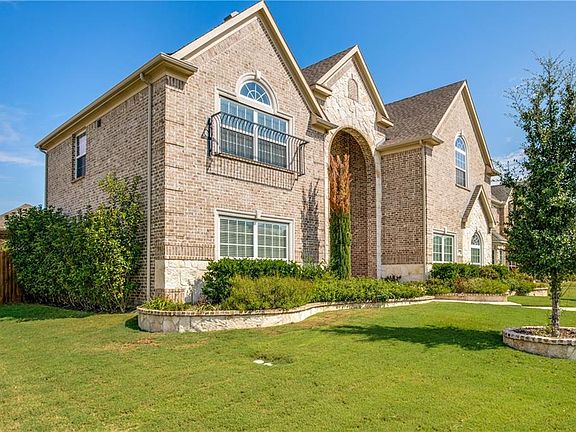 3rd image of 3154 McGregor Dr