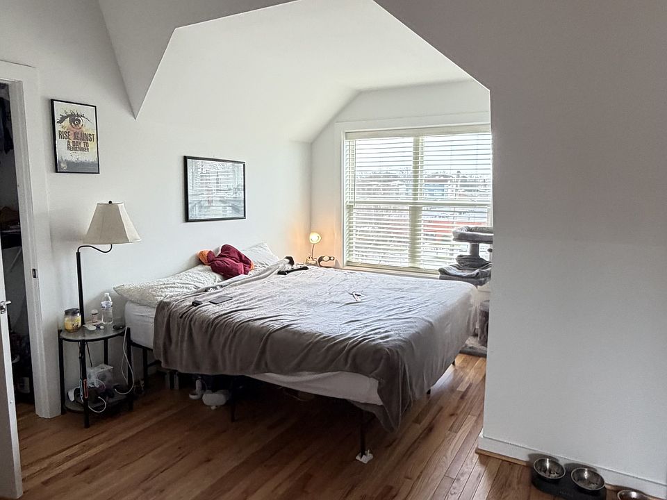 1st image of 1407 Porter St #B