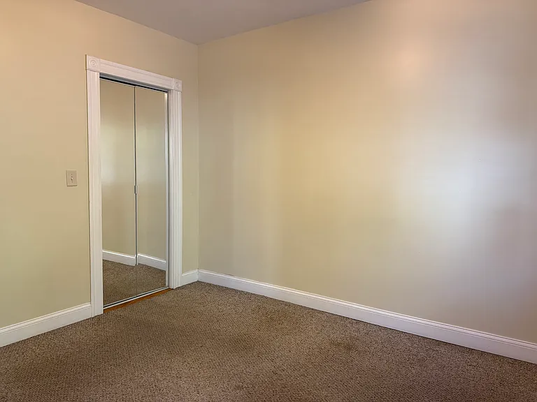 18 Holmes St #1 — Photo 10