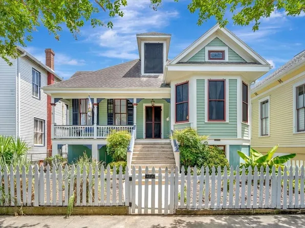 1715 Church St, Galveston, TX 77550