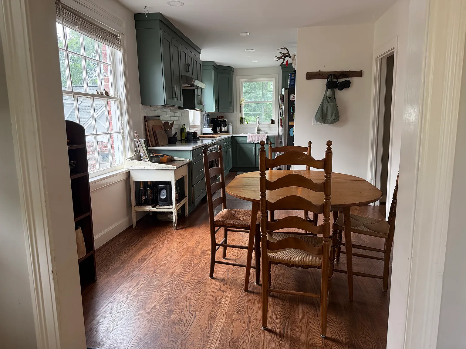4 bed, 1604 sqft, $3,795 — Photo 4