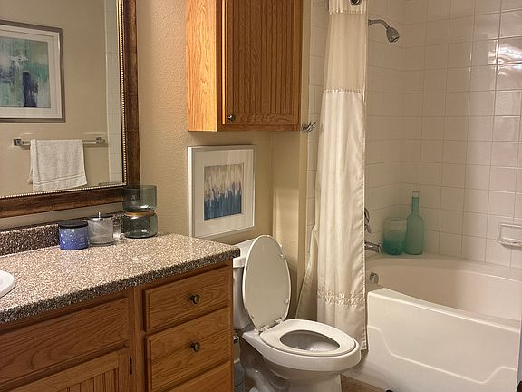 5th image of 4033 Gladeridge Dr #415