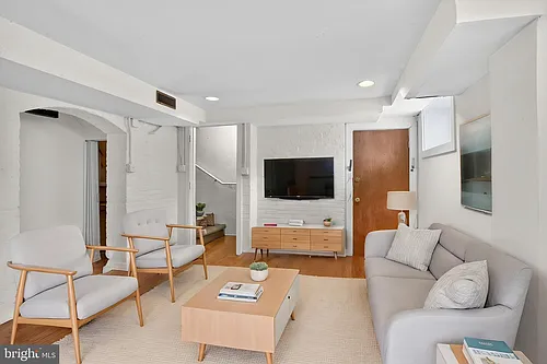 3512 Lancaster Ave #1W Photo 1