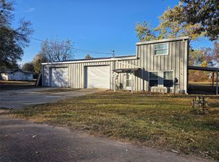320 Utah St, Avery, TX 75554