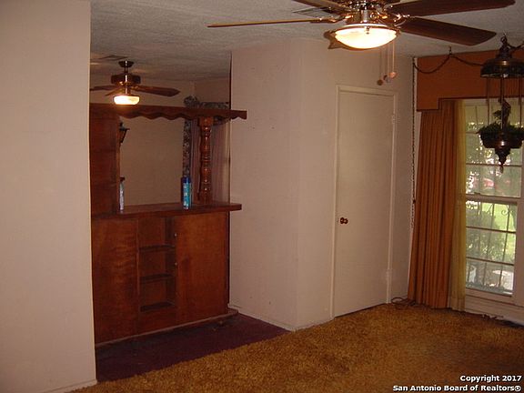 4th image of 479 Anton Dr