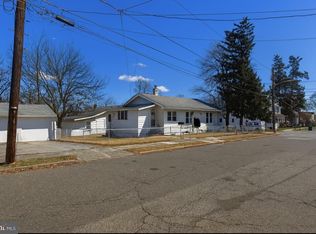 1001 Sunset St, Trainer, PA 19061