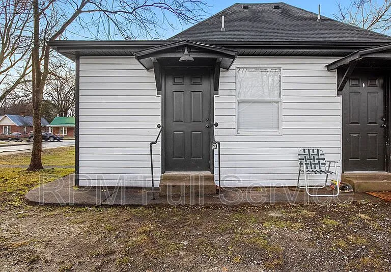 1002 N Maple St #A — Photo 22