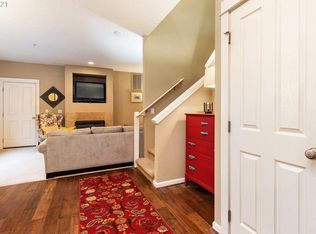 19516 Hummingbird Loop, Oregon City, OR 97045