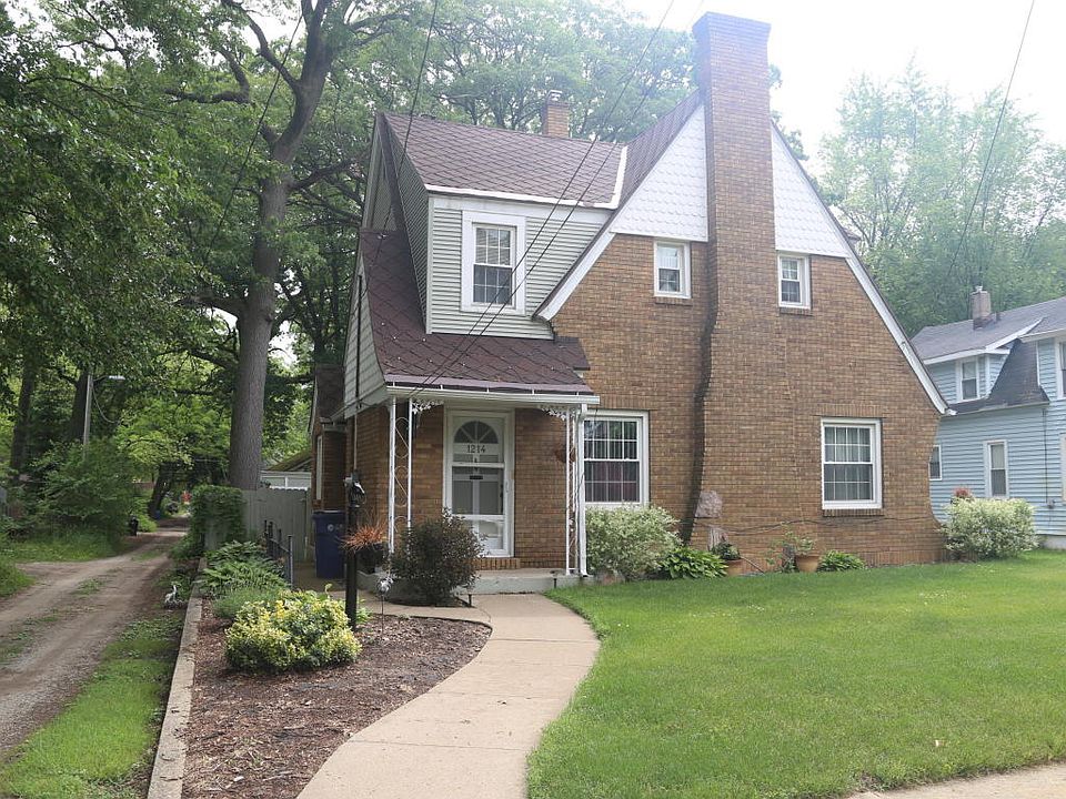 1st image of 1214 Benjamin Ave SE