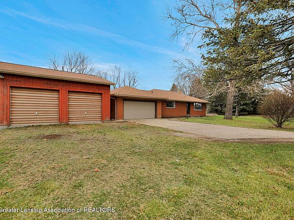 5th image of 12349 Broadbent Rd