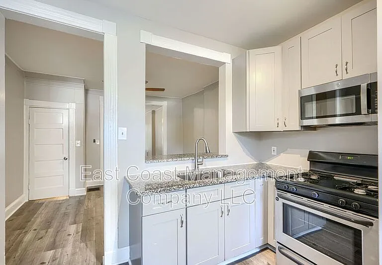1530 N Rosedale St — Photo 9