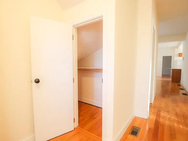 29-33 Highland Ave #3 — Photo 14