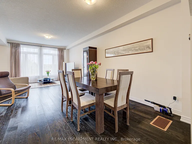 3352 Stalybridge Dr — Photo 8