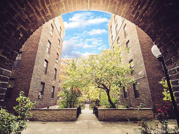 2nd image of 210 W 150th St APT 3E