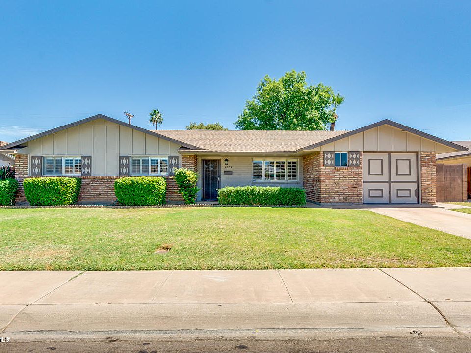 1st image of 8531 E Sells Dr